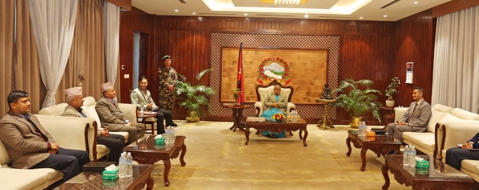 प्रधानमन्त्रीलाई एमाले नेताले भने– चुनावबाट भाग्दैनौँ