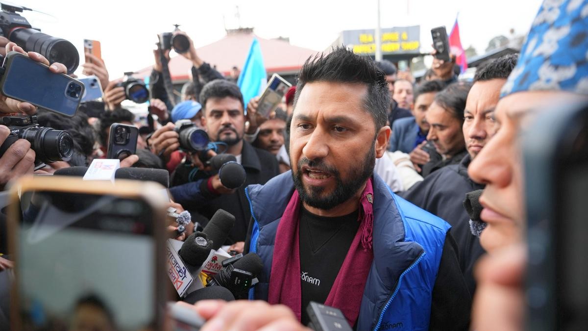 केन्द्रीय समिति बैठक बोलाउने सम्बन्धमा रास्वपा आन्तरिक छलफलमा, रविलाई ३ बजे स्वागत गरिने