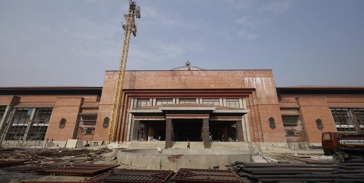 चुनाव आइसक्यो, संसद् भवनको छैन टुङ्गो