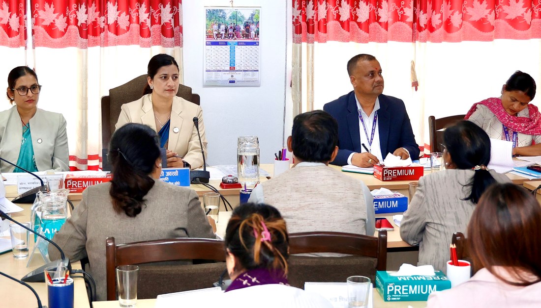 महिला तथा सामाजिक मामिला समितिको बैठक बस्दै